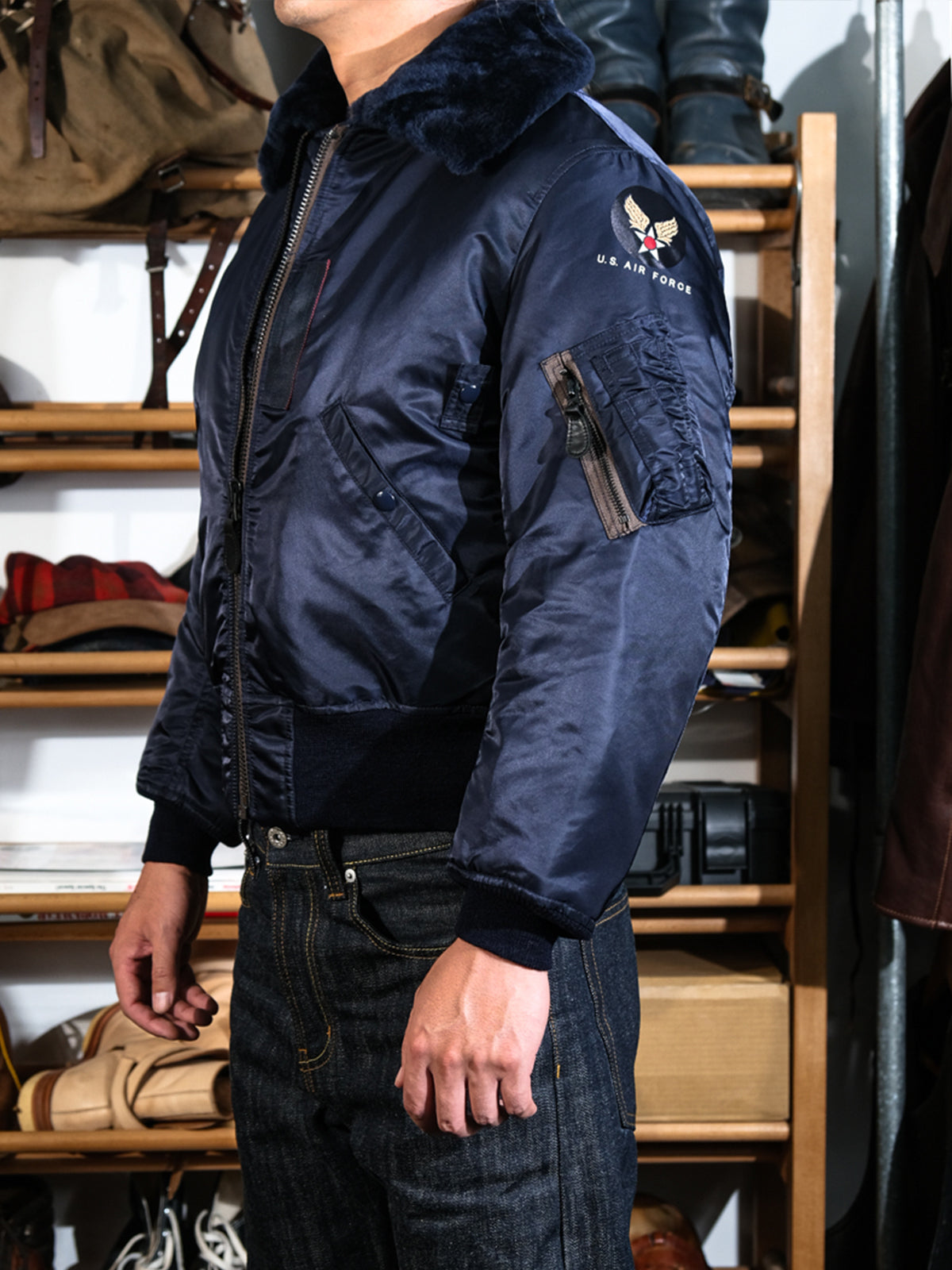 B-15C-flight-jacket-side