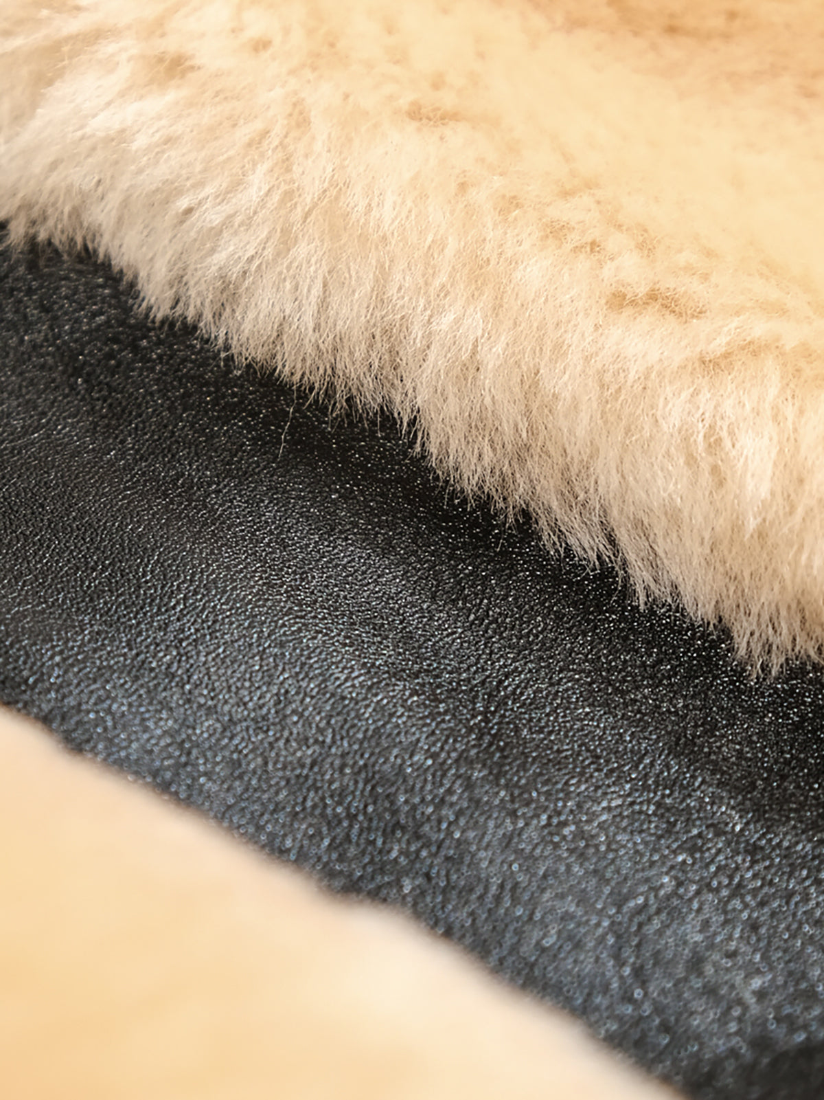 Shearling-Grizzly-Jacket-Beige-Details-11