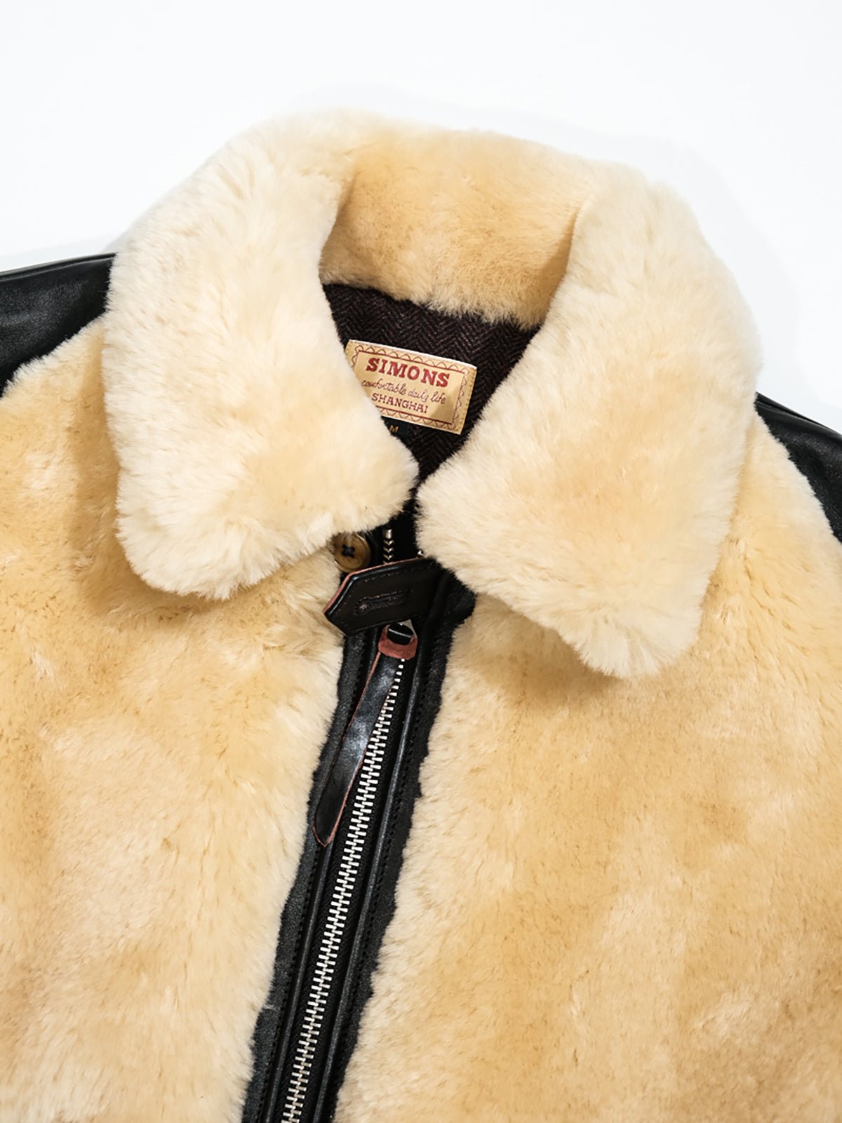 Shearling-Grizzly-Jacket-Beige-Details