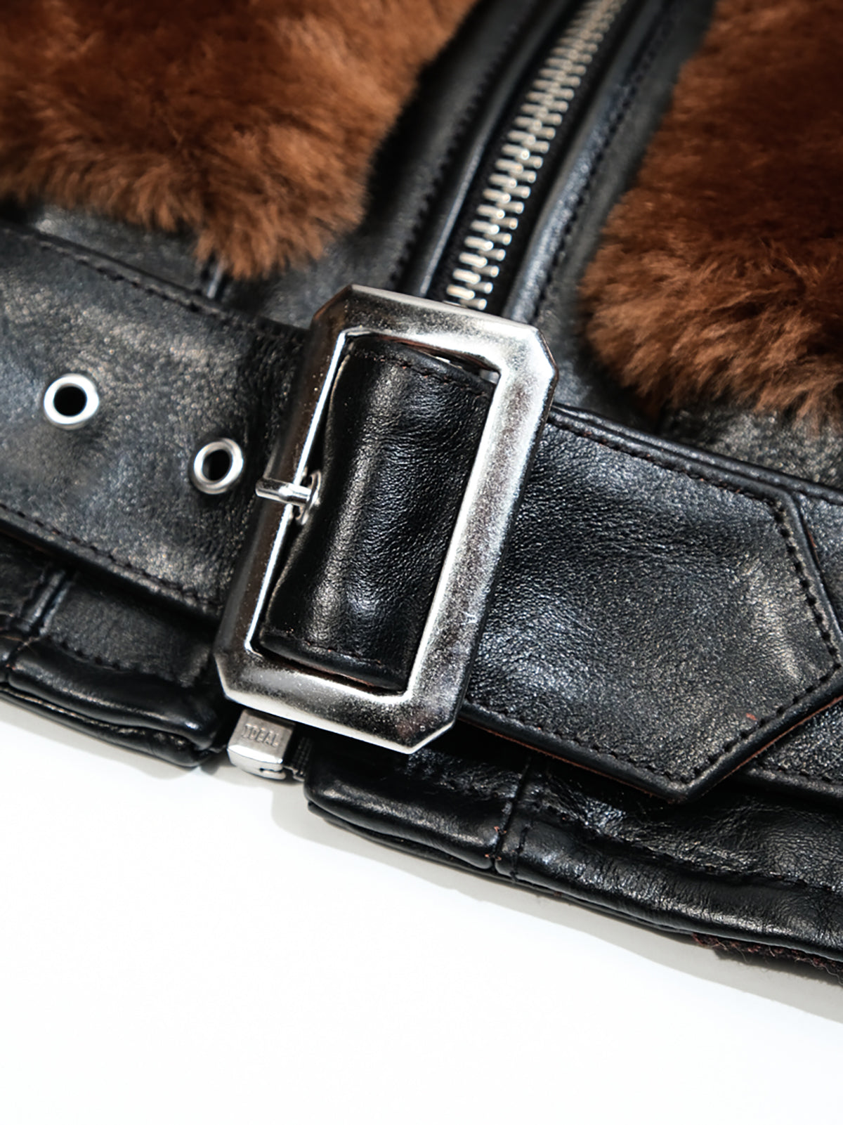 Shearling-Grizzly-Jacket-Brown-Details-6