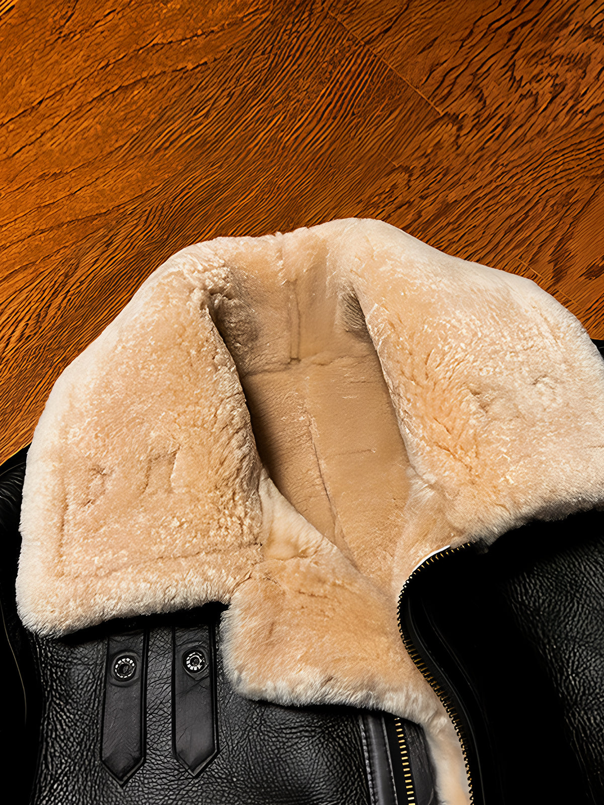 Black-sheepskin-B3-bomber-jacket-collar-detail