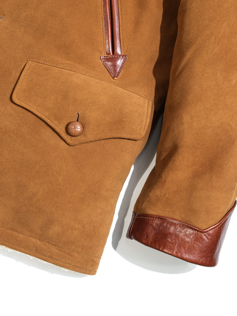 Farmers leather jacket with brown pockets on the arm