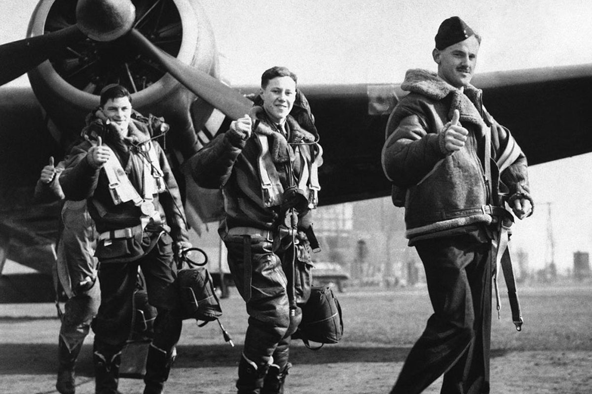 History-of-the-Bomber-Jacket--RAF-Sheepskin-Flying-Jacket