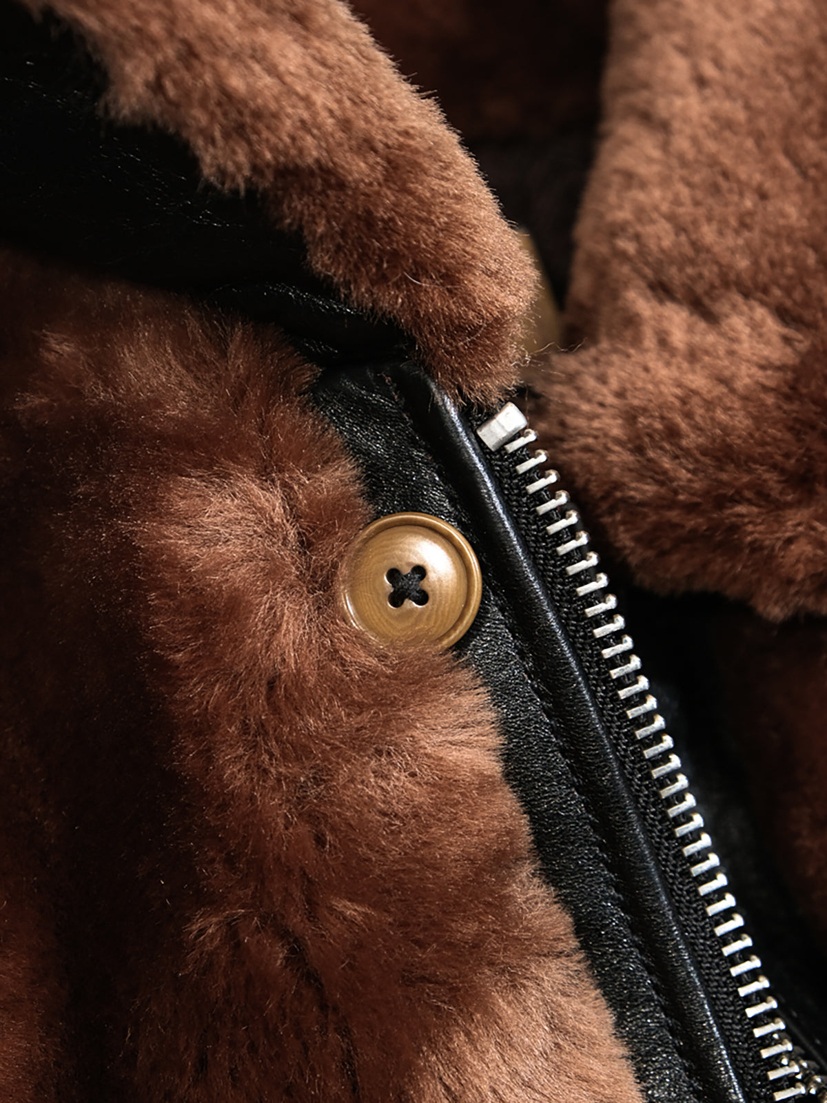 Shearling-Grizzly-Jacket-with-brown-details
