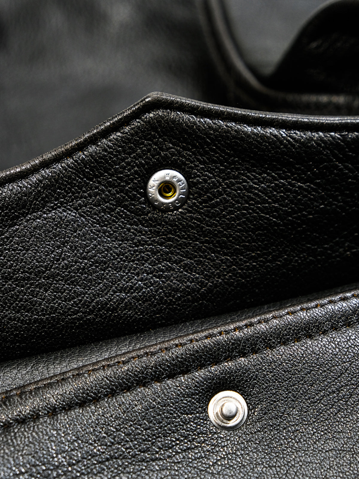 Vintage-goatskin-A2-bomber-jacket-pocket-detail