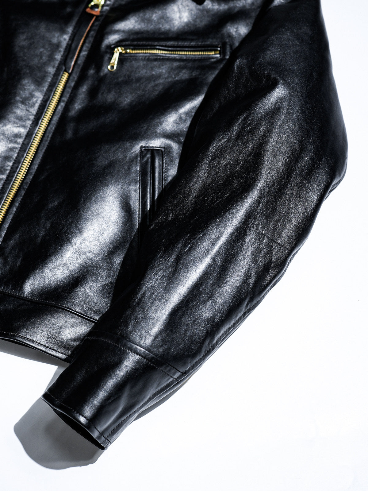 Original 1940s unknown brand black horsehide sport jacket	9
