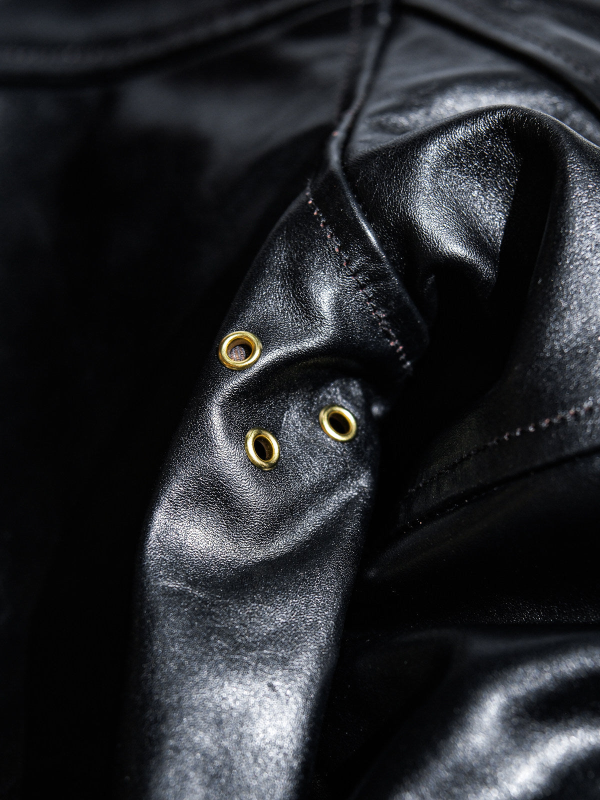 Original 1940s unknown brand black horsehide sport jacket	6