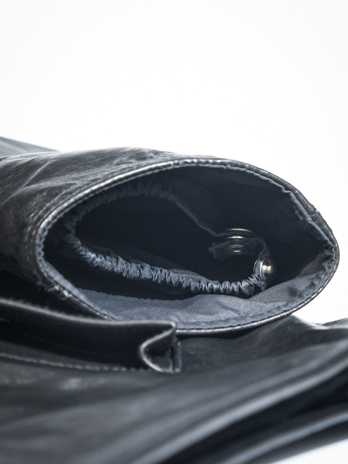 Transport jacket hardware details - MILDEX snap, IDEAL two-way zipper and tartan cotton lining